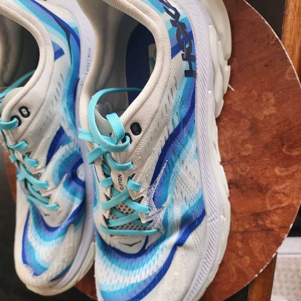 Women's Clifton Edge Geometric Hoka Blue and White Sneakers with Cushioned Sole - Picture 2 of 5